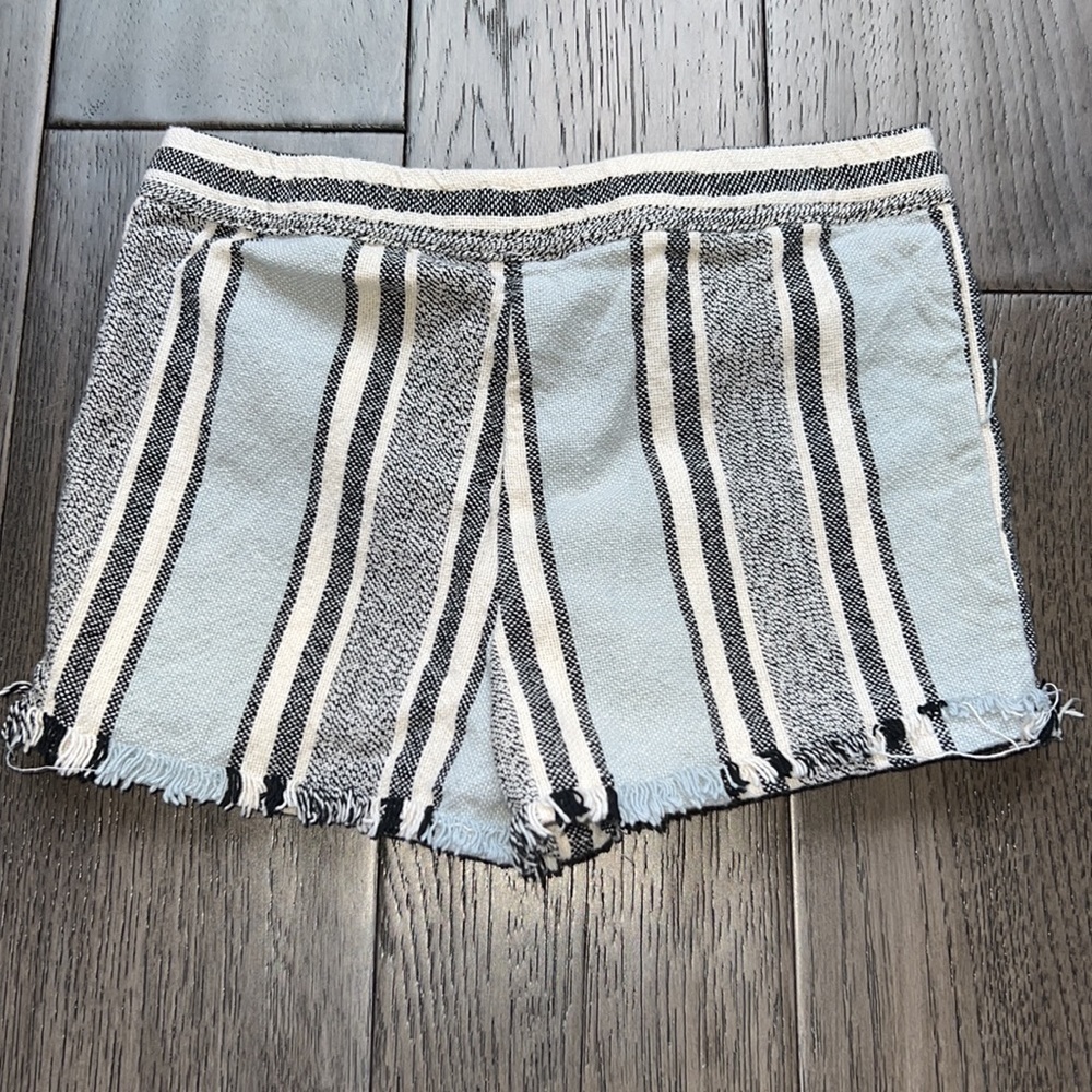 Artisan NY toddler halter and shorts set - Picture 7 of 7